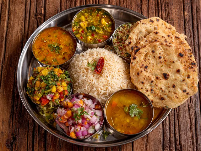 Rozana Kitchen
