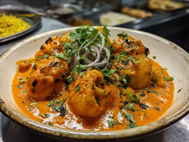 Shree Radha Rani Tiffin Service 